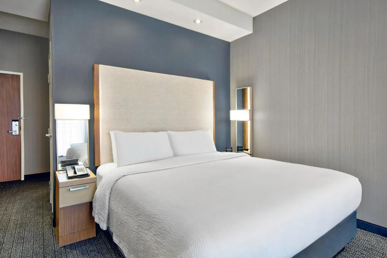 Courtyard By Marriott Nashville Green Hills 3*,